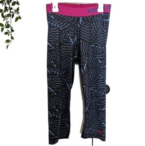 𝅺NIKE Pro Cropped Leggings